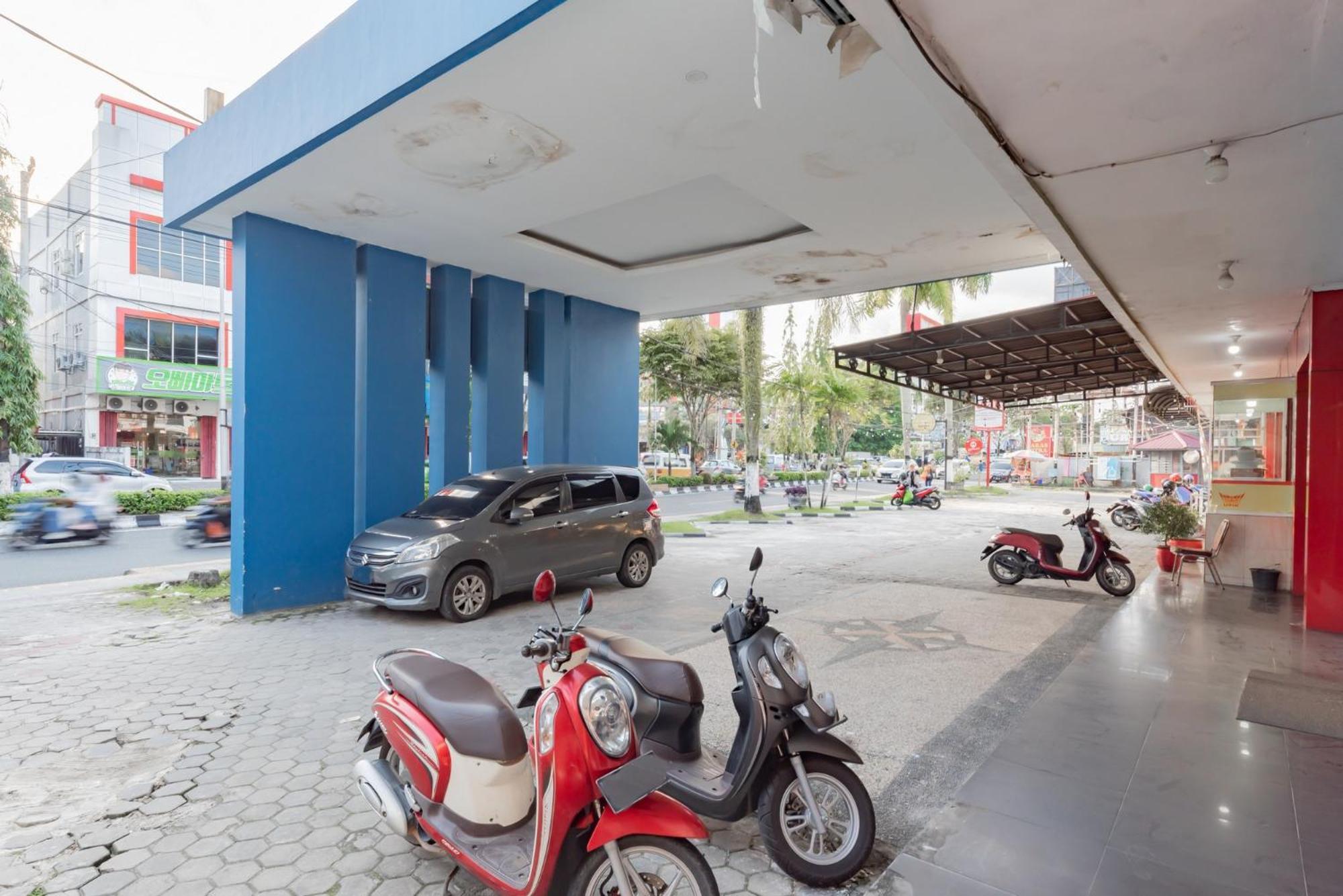 Reddoorz Near Plaza Balikpapan Hotel Bagian luar foto
